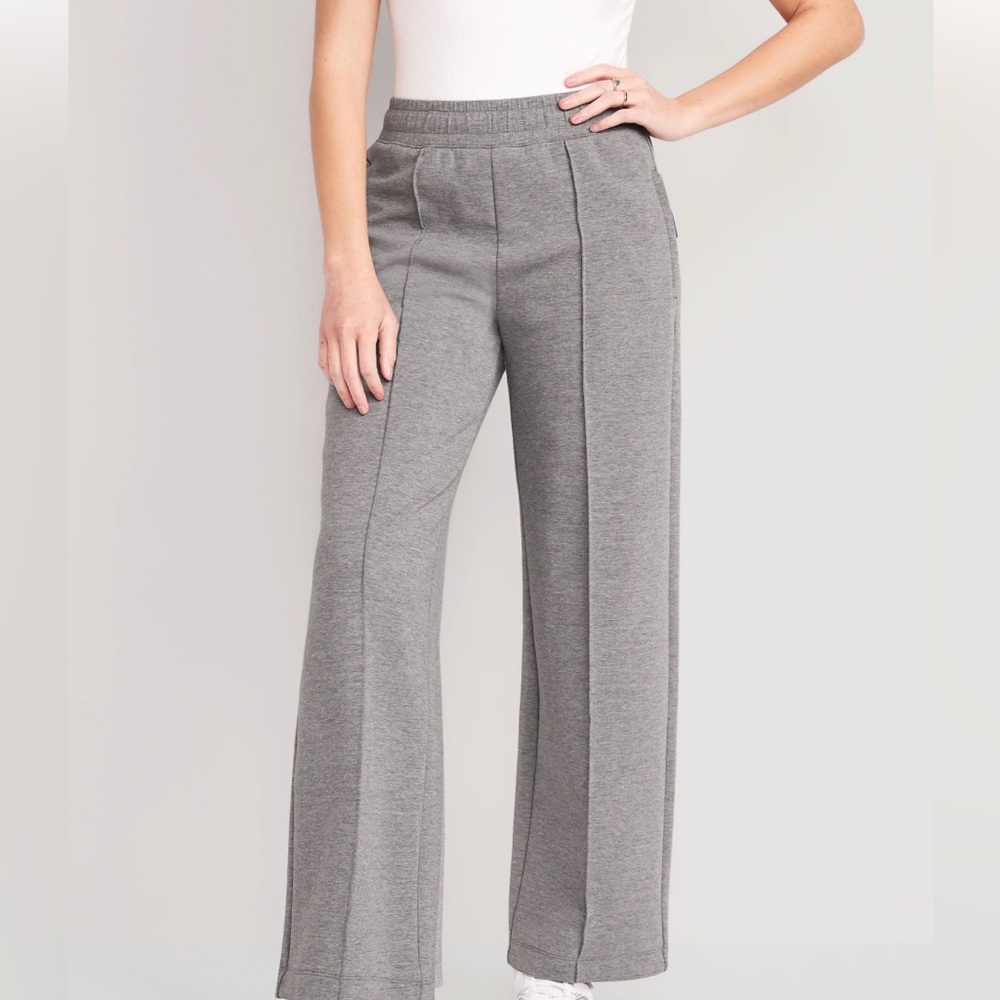 High-Waisted Dynamic Fleece Pintucked Wide-Leg Pants for Women